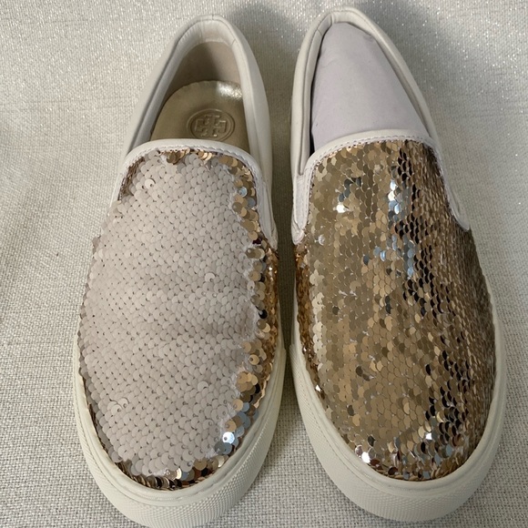 Authentic brand new Tory B sneaker - Picture 3 of 4